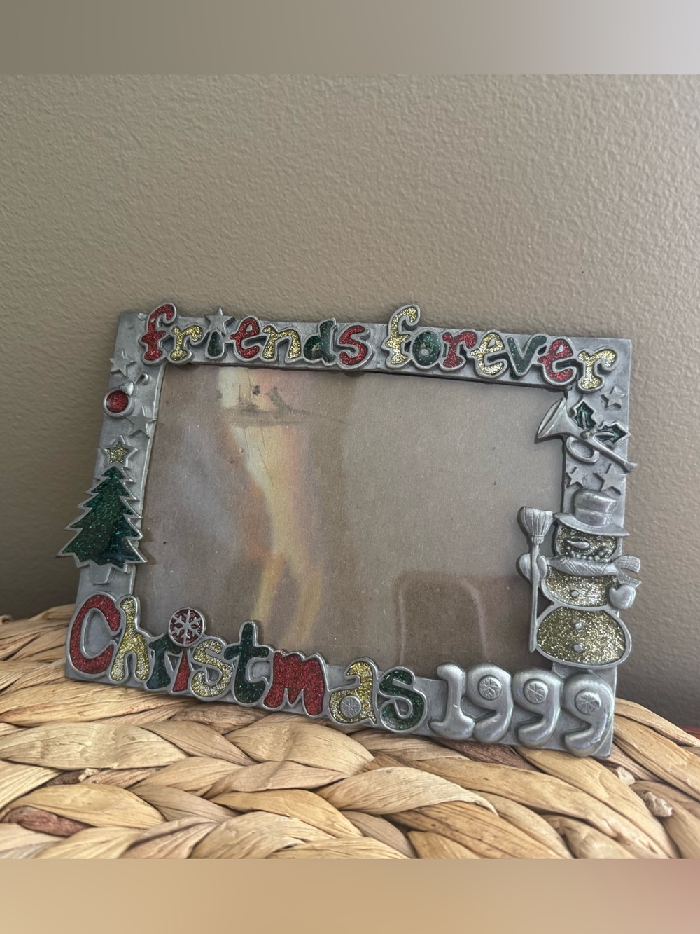 🪩2/$20 Mix & Match Listings- 1999 Christmas “Friends Forever” Picture Frame -